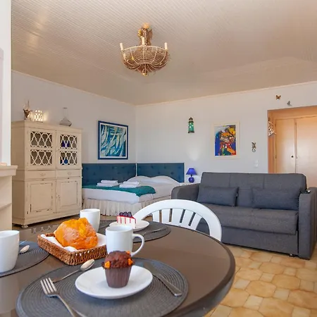 Apartment Cliffside Lagos